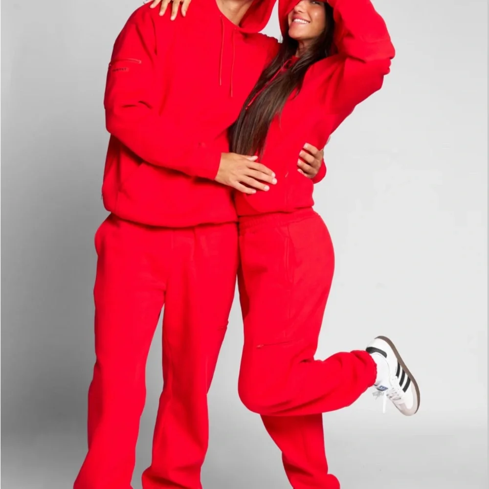 NWT Comfrt Airplane Travel Hoodie -Crimson Size Med - Picture 3 of 6